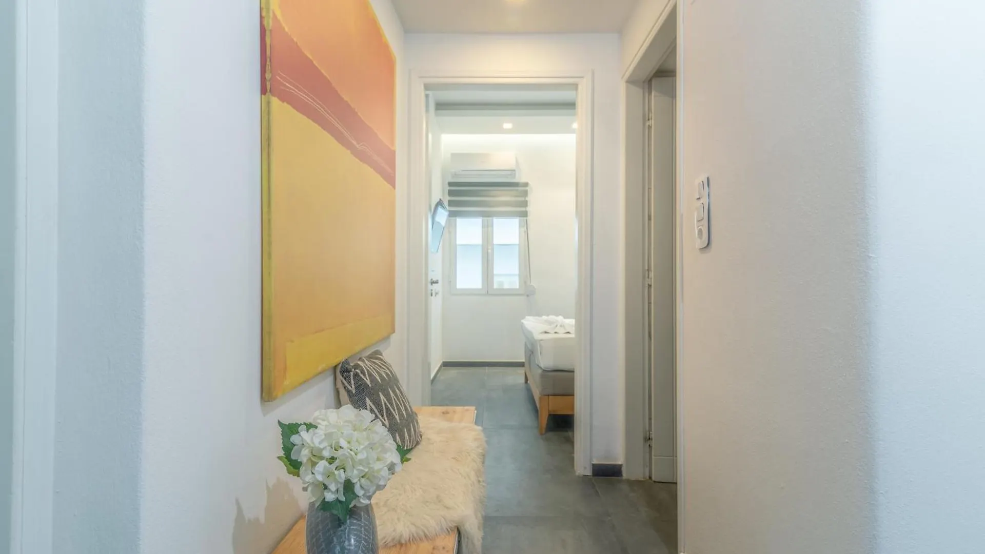 Misty Grey Apartment Near City Centre Heraklion  Greece